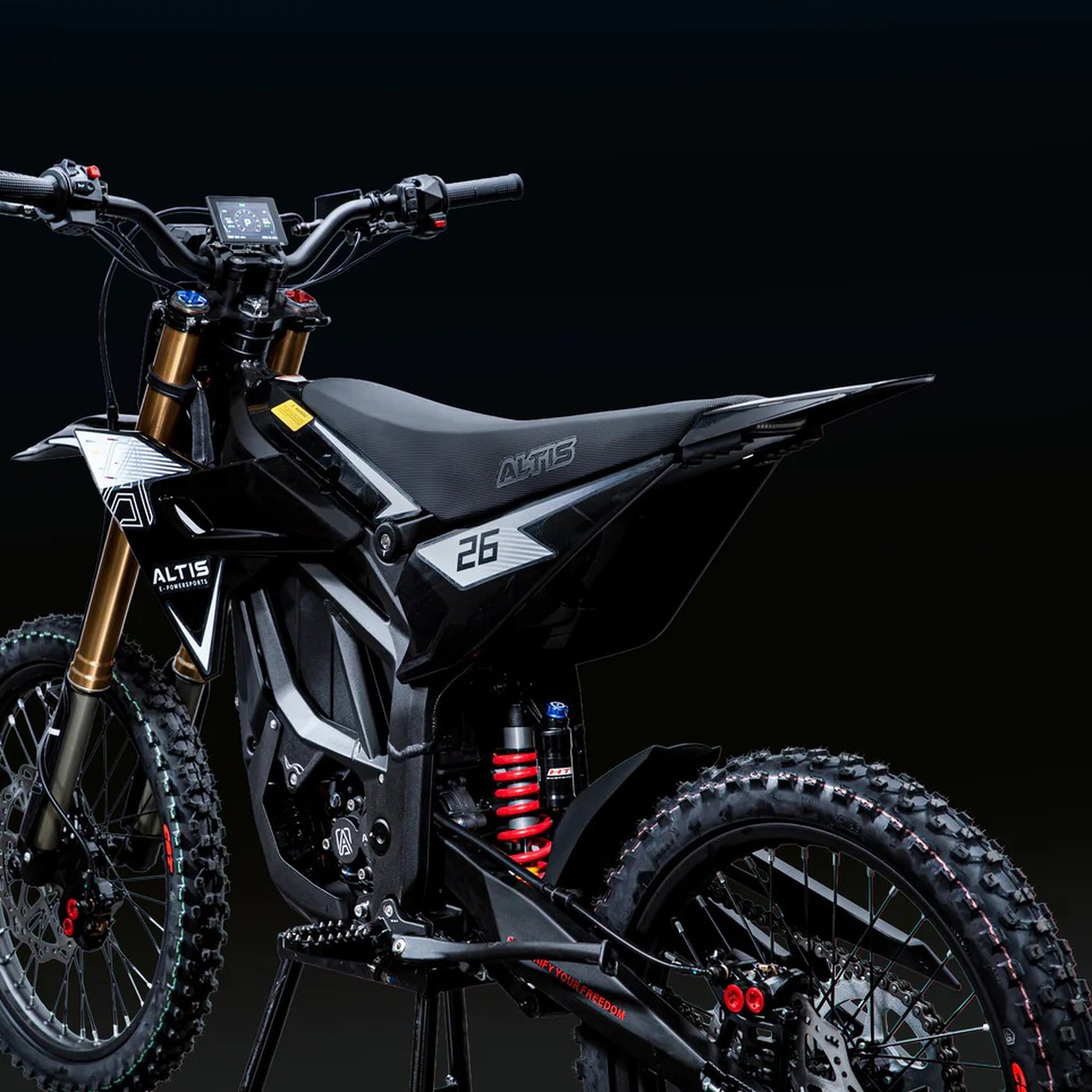 SIGMA FIVE TO ZERO ジグソーパズル　NOA ATTIA 2026 Altis Sigma 19-16 – Avelo Bike